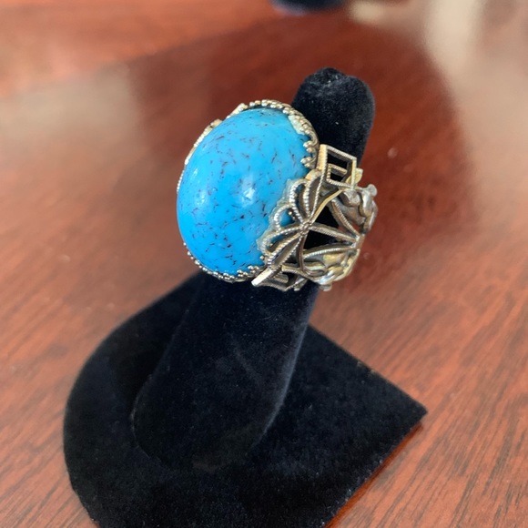 Vintage Turquoise Ring - Picture 1 of 13